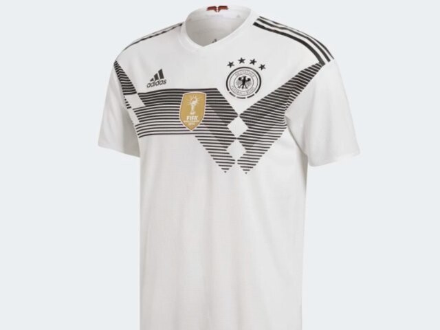 Форма для домашних матчей сборной Германии