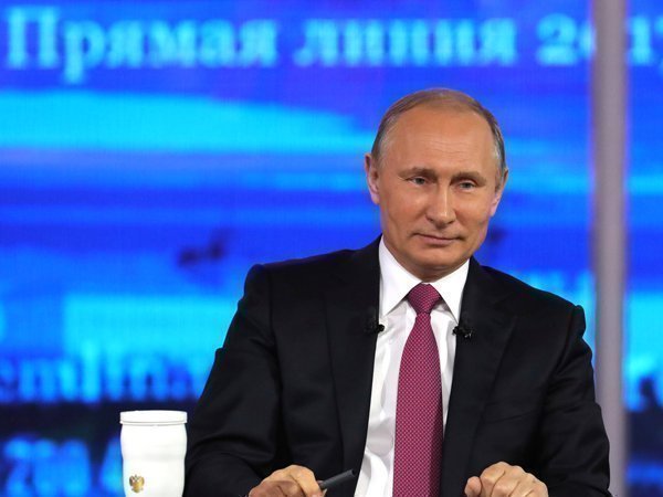 Владимир Путин на «Прямой линии»: главная задача кабмина заключается в улучшении жизни населения