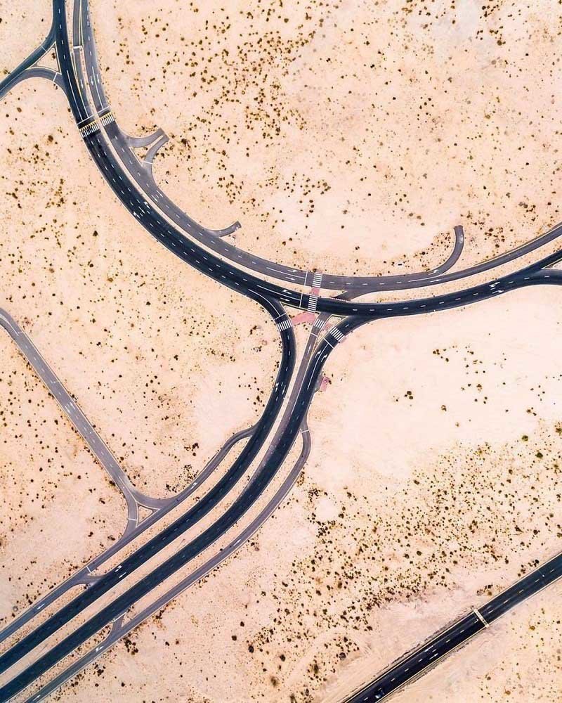 9. Прекрасная геометрия посреди пустыни (Дубай, ОАЭ)