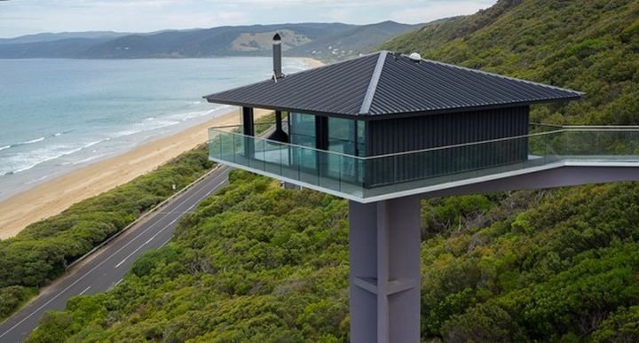 “Pole House”. Стеклянный дом расположен на высоте 40 метров и находится на одном из самых красивых австралийских пляжей
