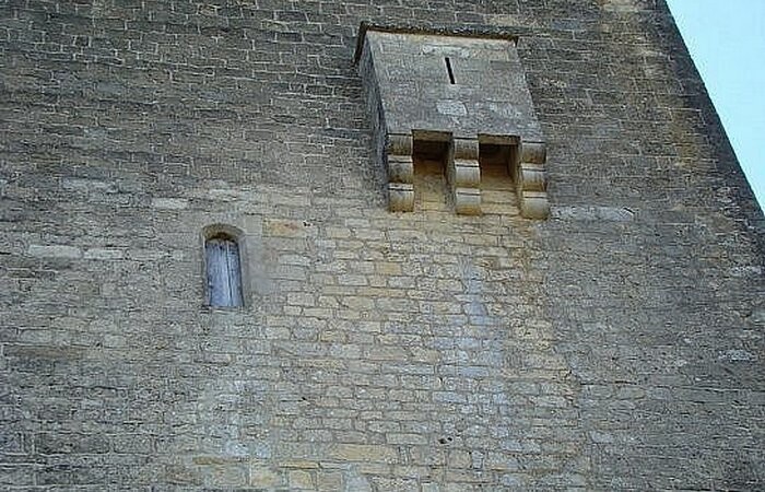 7. Туалет на крепостной стене
