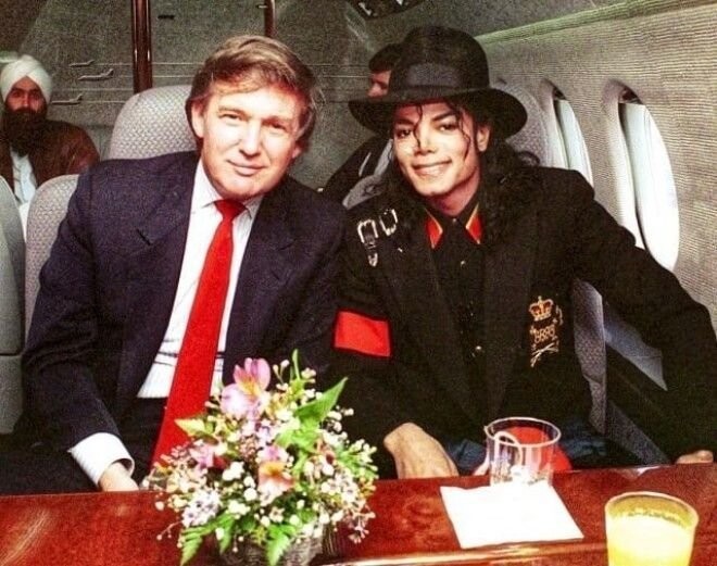 Майкл Джексон и Дональд Трамп на частном самолете, 1980 год