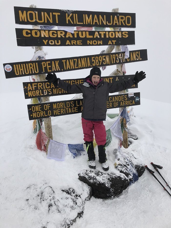 7-летняя американка стала самой юной альпинисткой, покорившей Килиманджаро
