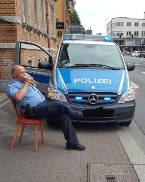 Полиции тоже необходим отдых