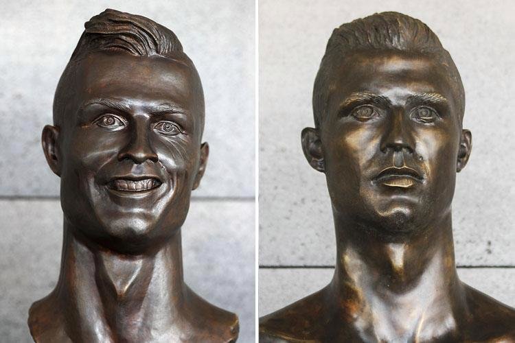 Как сообщают СМИ, неудачный бюст заменили по инициативе семьи футболиста. Теперь же, расстроенные фанаты Роналду создали онлайн‐петицию с требованием вернуть оригинал статуи.