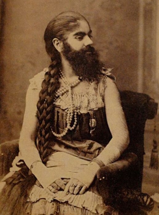 5. Женщина с бородой