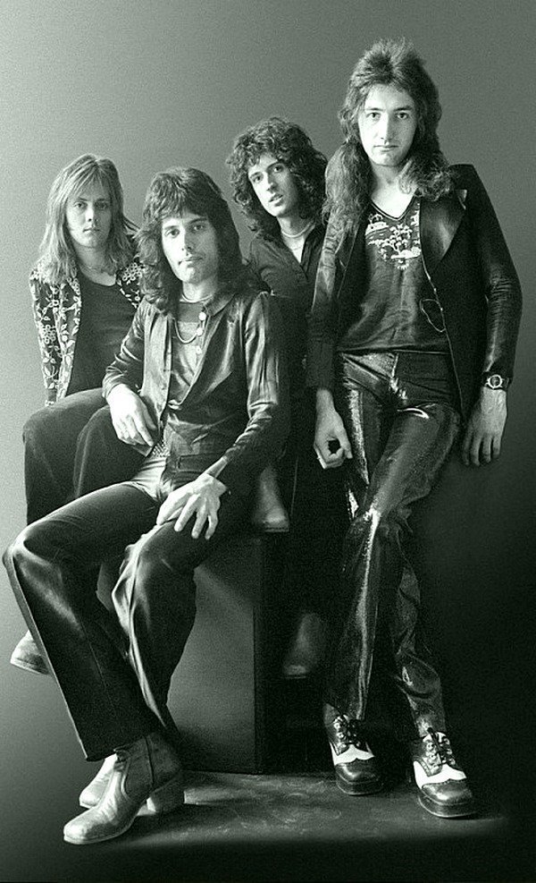 Queen, 1974