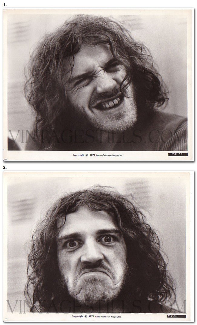 Джо Кокер публикует фотографии для фильма 1971 года « Безумные собаки и англичане» .