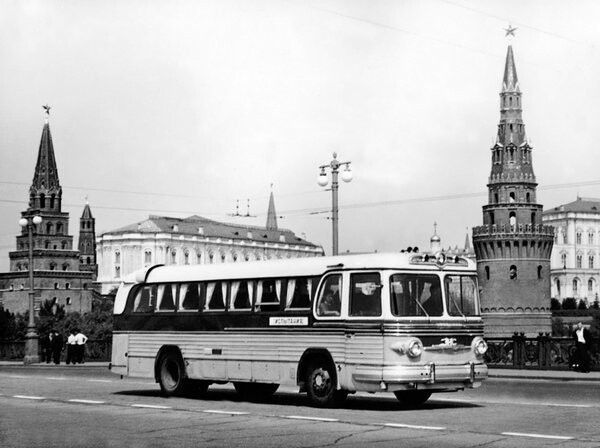 Когда автобусы были красивыми - ЗИС-127