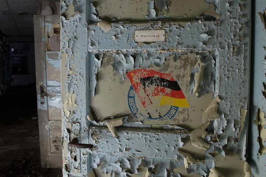 Останки более развитой цивилизации: элементы оформления заброшенных военных объектов СССР в Германии