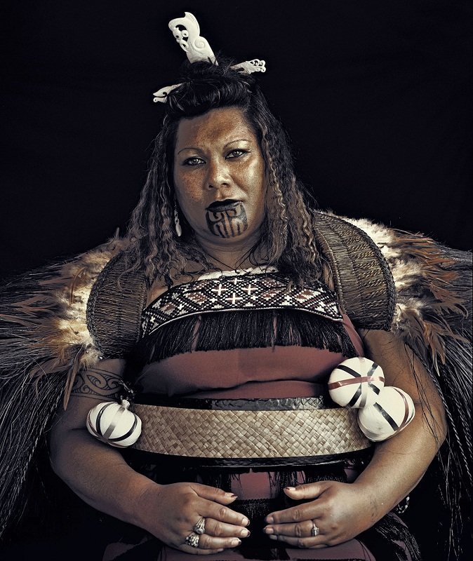Племя маори также обожает полноту, откармливая своих девочек по той же схеме