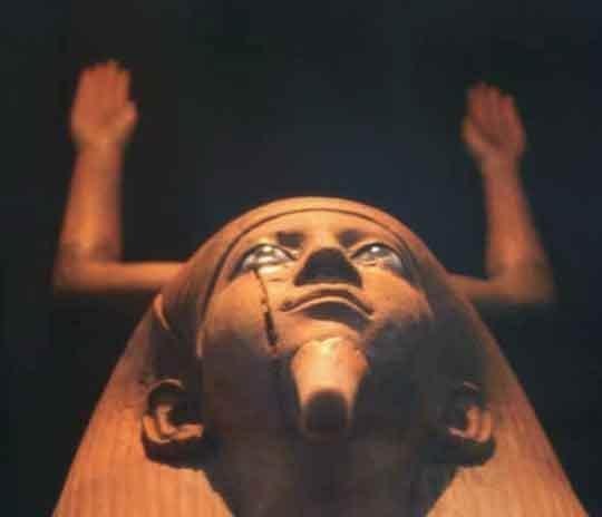 Смотрящие в вечность. откуда взялись кварцевые линзы в глазах изваяний древнего египта?