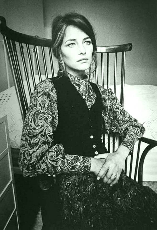 Шарлотта Рамплинг в Париже, 1970. Фото Жанлоупа Зиффа.