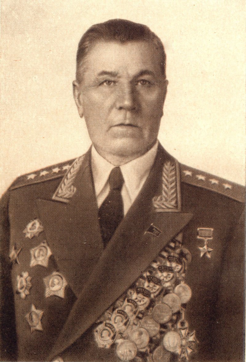 Как генерал Горбатов об особиста палку изломал