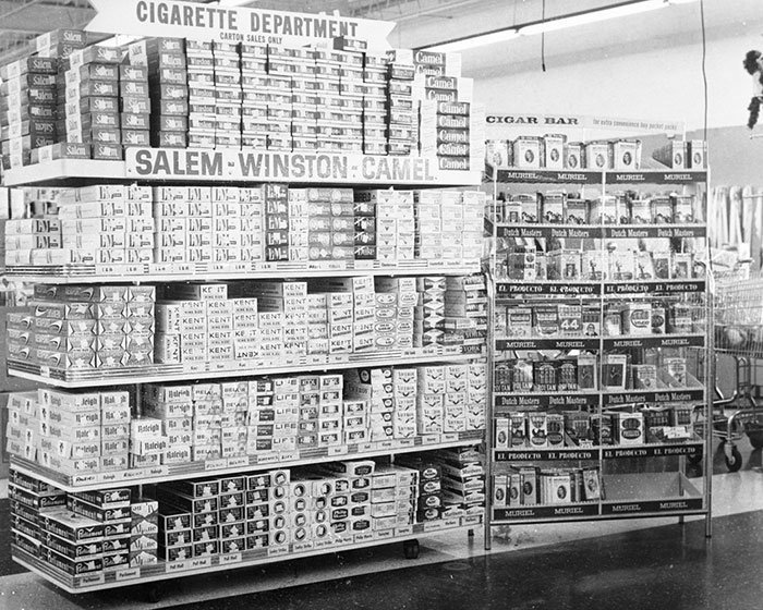 Табачный отдел в Clark's, Шарлотт, Северная Каролина, 1963 год 