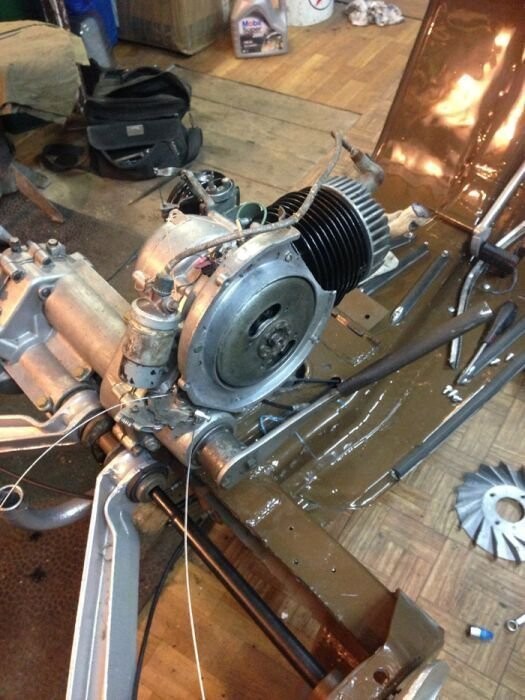 Восстановление старого мотороллера Вятка МГ-150