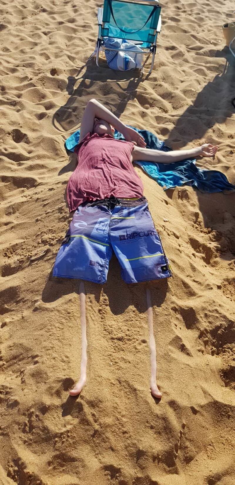 Человек на песке