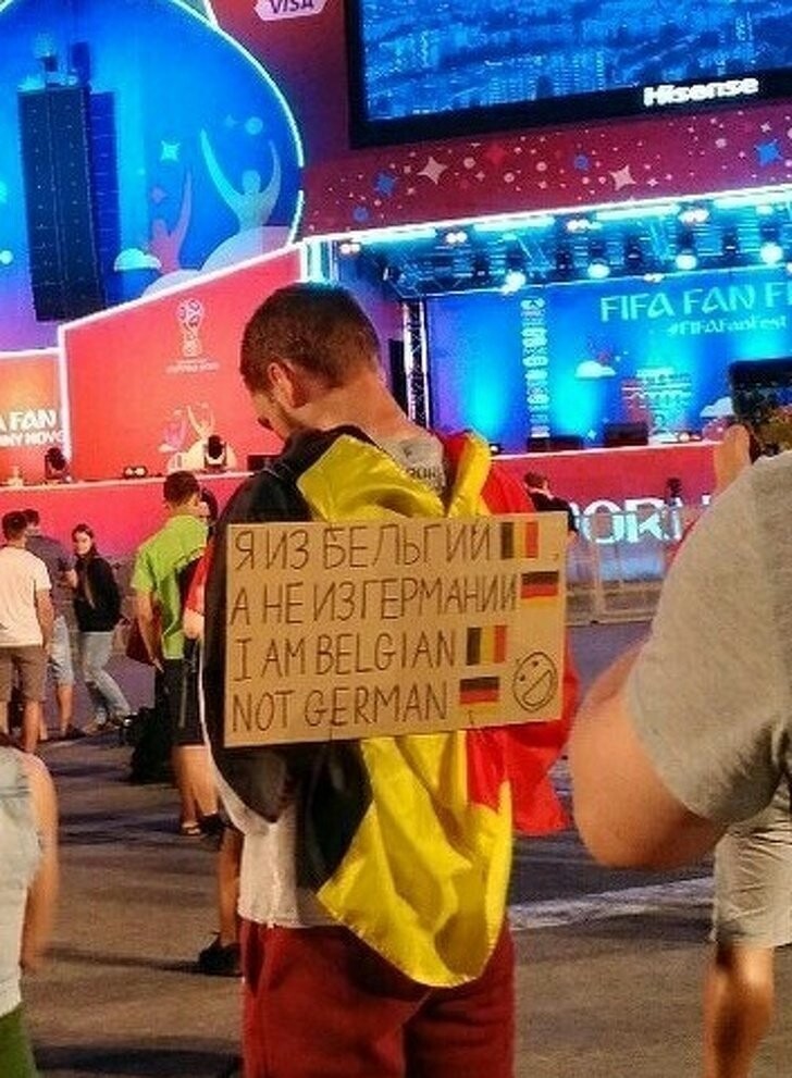 Бельгийский болельщик после того, как Германия проиграла Южной Корее и вылетела с чемпионата мира  