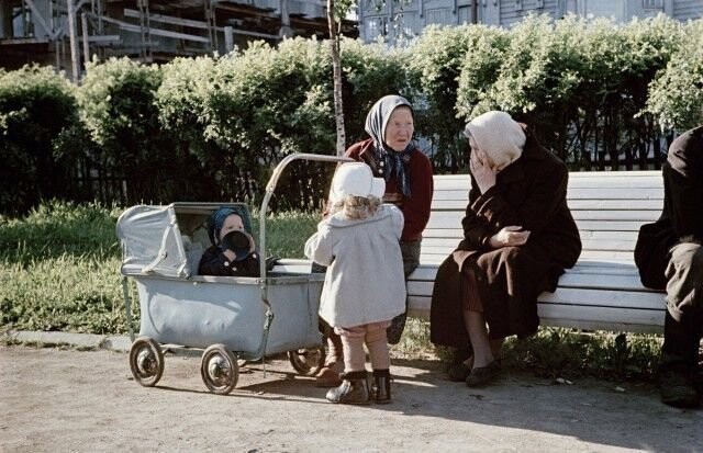 Цветные фотографии времен СССР