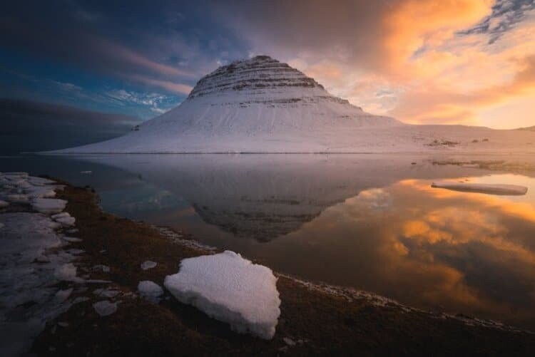 Скалы Исландии