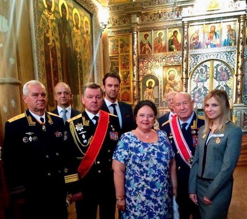 Мы наш, мы новый мир построим: новых дворян и новых крепостных!