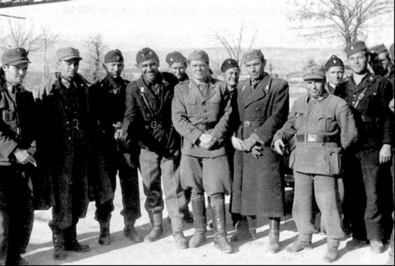 Фашисты-усташи: кого прославляли футболисты Хорватии и защищают наши либералы-толерасты