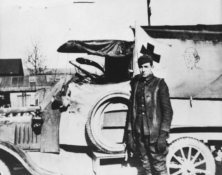 1. В 16 лет, во время Первой мировой войны, Дисней год прослужил за рулем санитарной машины Международного Красного Креста во Франции