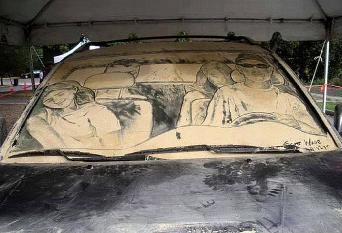 Рисунки на окнах автомобилей