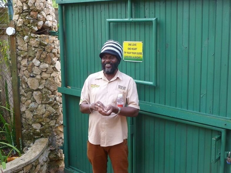 Посещение мавзолея Боба Марли на Ямайке