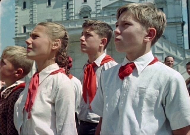 Советские люди: цветная фотохроника 1956 года