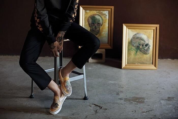 Модный бренд выпустил коллекцию обуви от Ван Гога