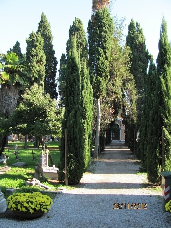 Русские могилы на "острове мертвых" в Венеции