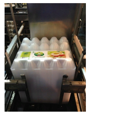 Принцип работ сортировочной машины такой: все яйца взвешиваются и измеряются. 