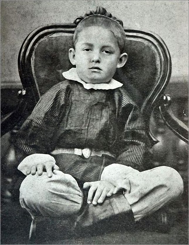 Константин Эдуардович Циолковский в возрасте 5 лет