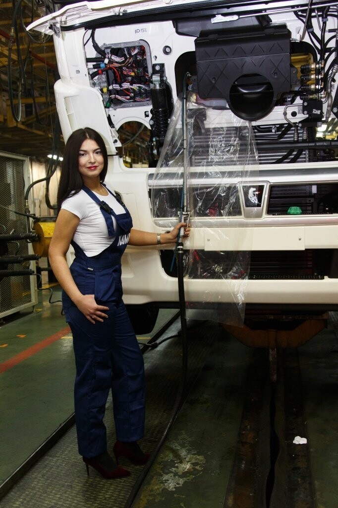 Настоящие ZAVODчанки #1.Алиса Габидуллина, мастер отдела технического контроля автомобильного завода