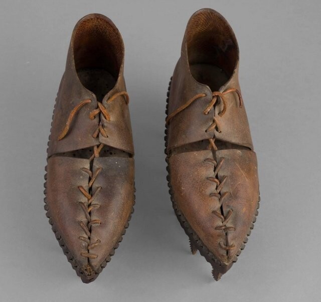 Необычная обувь из далекого прошлого