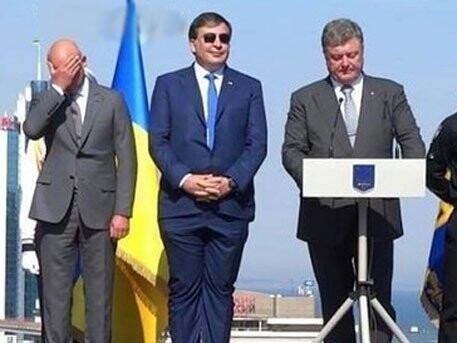 Порошенко поздравил Ялту с Днем города: Настоящая жемчужина украинского Крыма