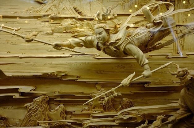 Искусство резки по дереву мастеров из Донг Янга