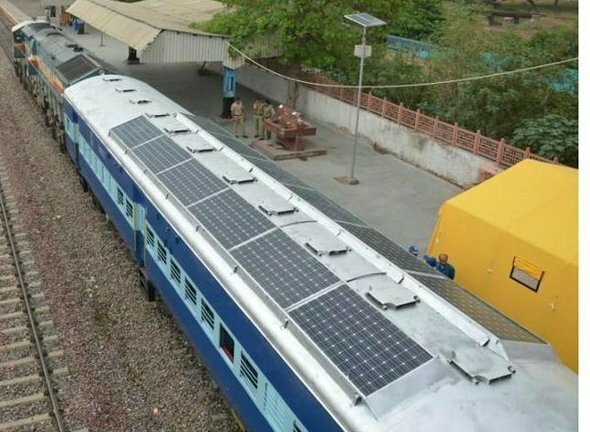 Да-да-да, солнечные панели на поезде