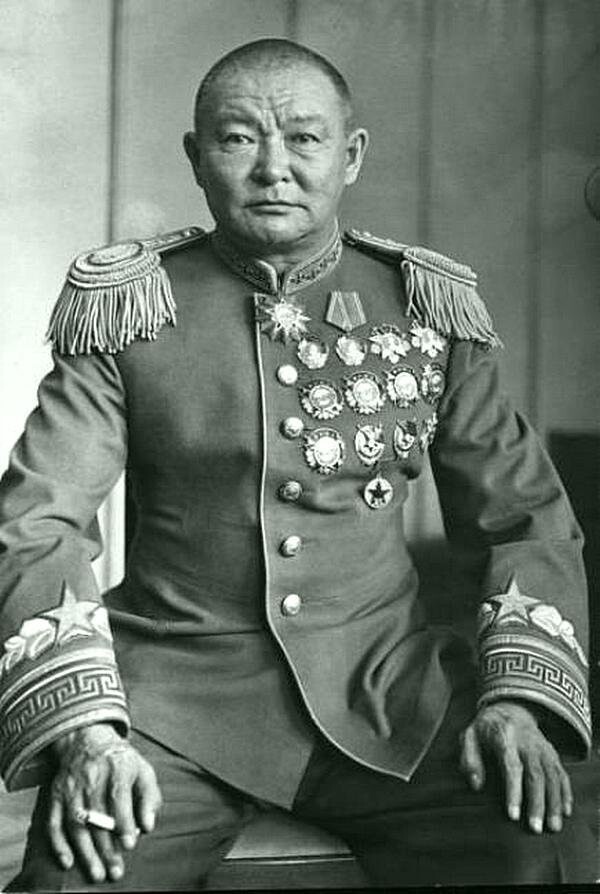 2. Лидер Монголии маршал Х.Чойбалсан.