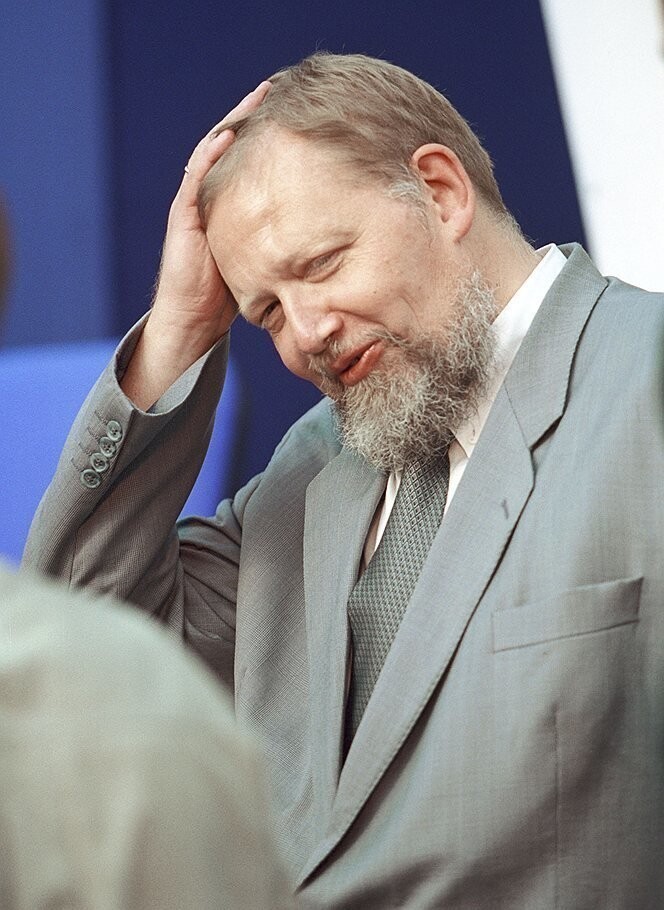 17 августа 1998 года правительство России объявило дефолт