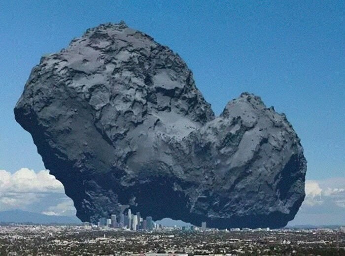 26. Комета в сравнении с Лос-Анджелесом