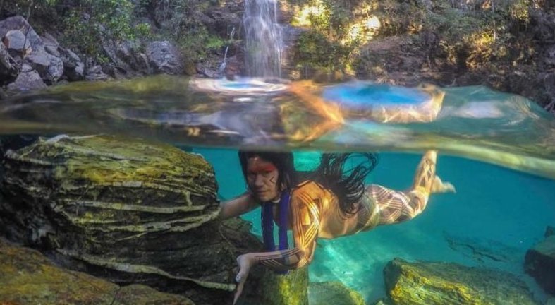 Эти потрясающие изображения показывают загадочные бразильские племена, которые практически уже исчезли с лица Земли