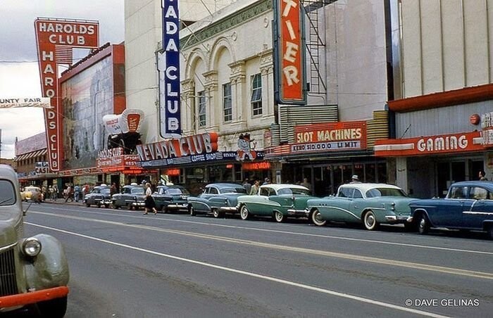 Автомобильная Америка 1950-60-х в цвете