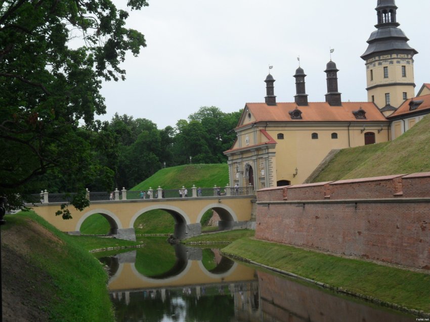 Мирский и Несвижский замки (XVI век)
