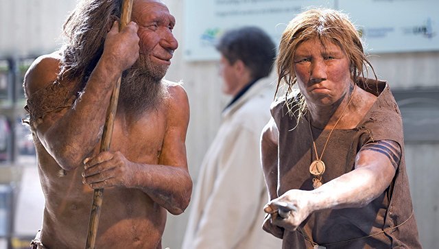 Палеонтологи нашли на Алтае гибрид неандертальца и "денисовца" !