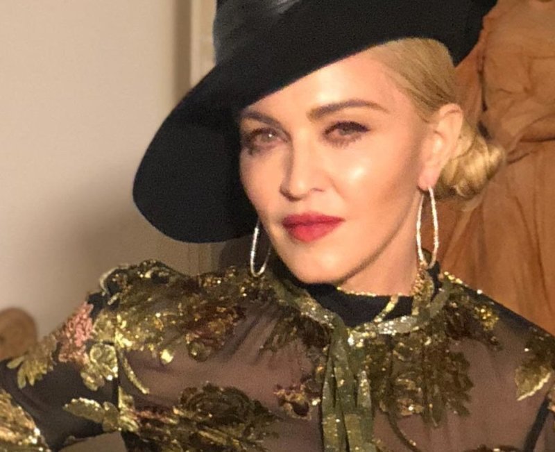 Мадонна выложила свежую фотку в нижнем белье