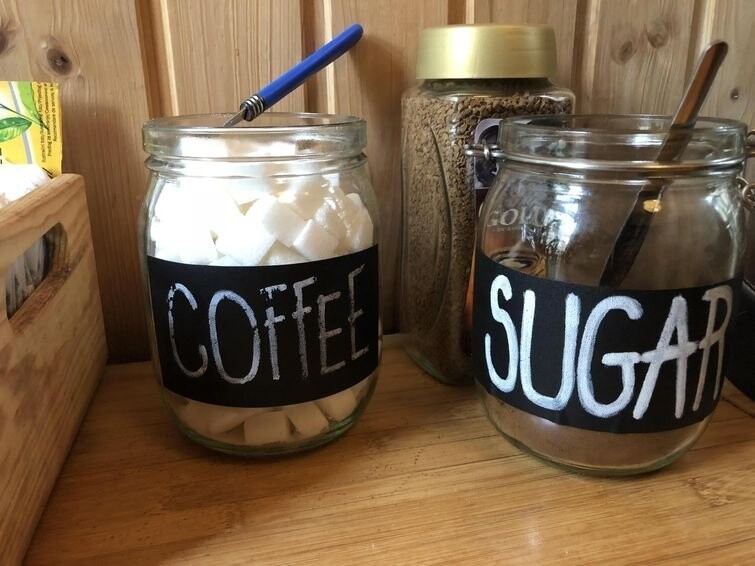 Неужели так сложно было положить сахар в "сахар", а кофе в "кофе"?