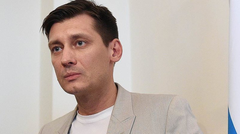 Фотографии вместо паяльника: чем хайпожор Гудков удивил москвичей