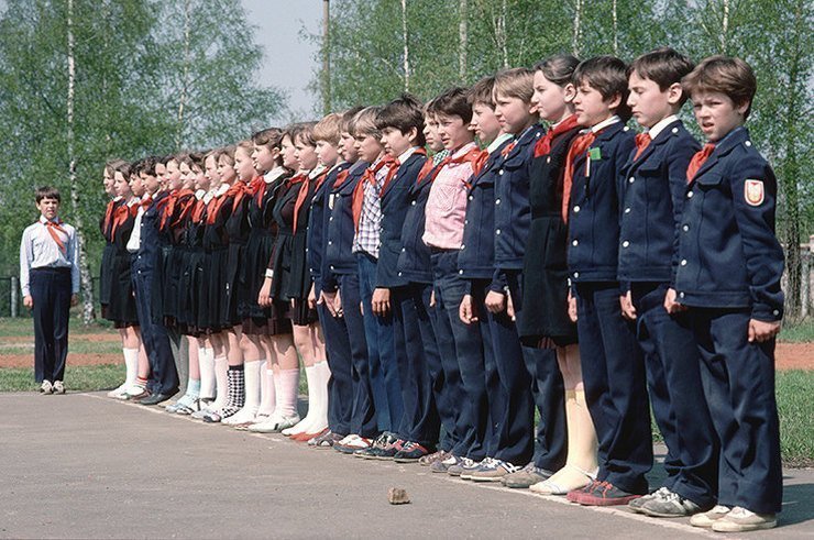 100 лет школьной формы: как она менялась в России